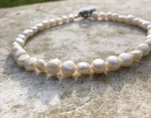Large freshwater Pearl Necklace