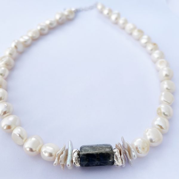 Pearl and Labyrinth Gemstone